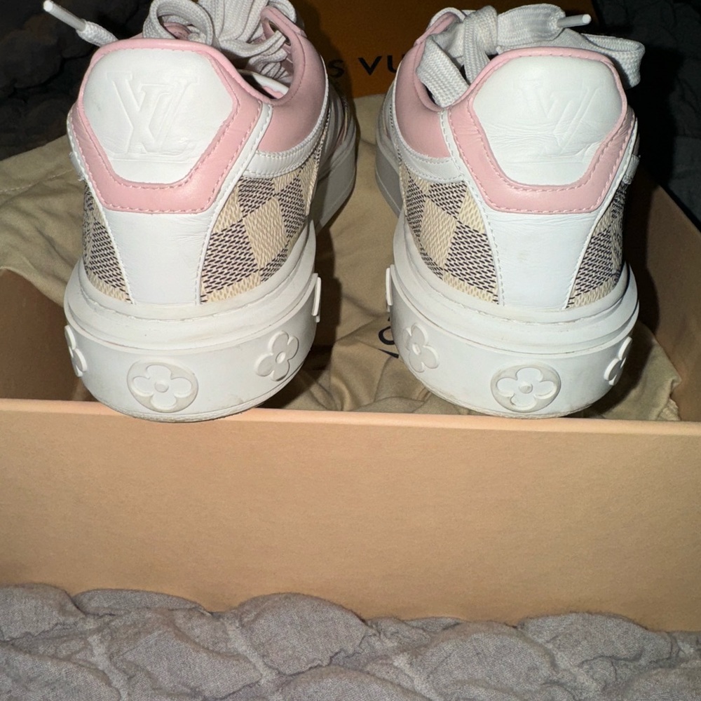 Louis Vuitton sneakers - Picture 12 of 16